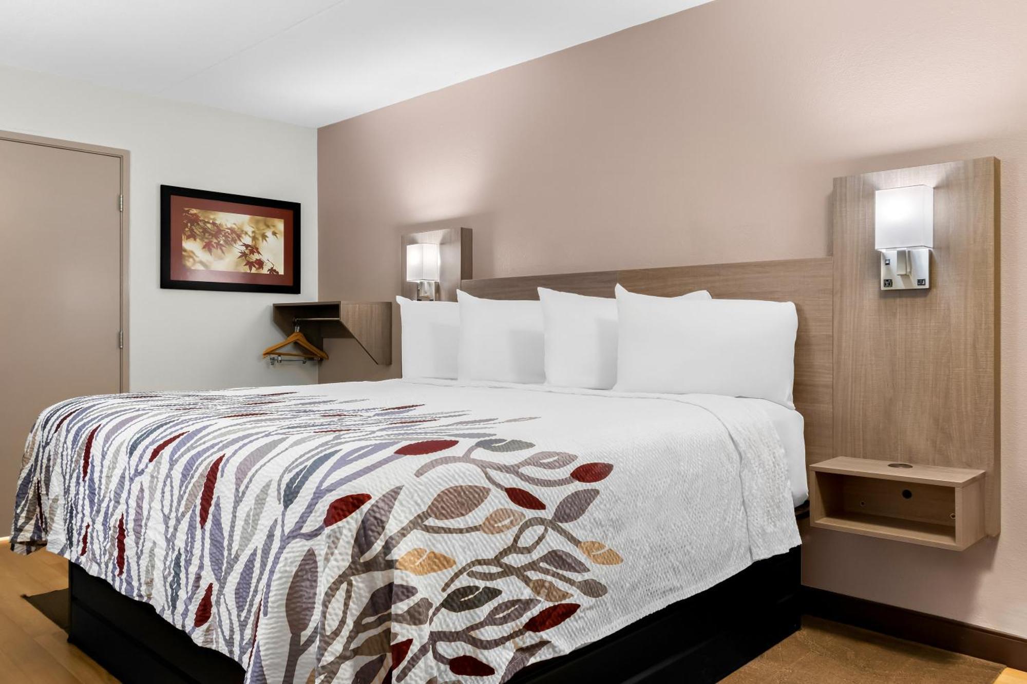 Red Roof Inn Harrisburg North Bagian luar foto