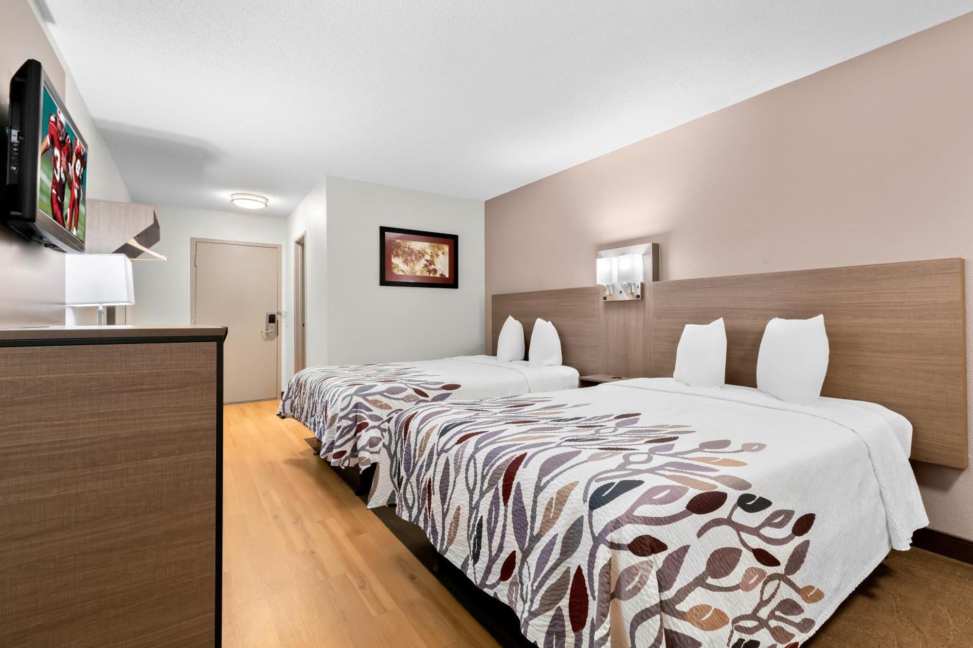 Red Roof Inn Harrisburg North Bagian luar foto